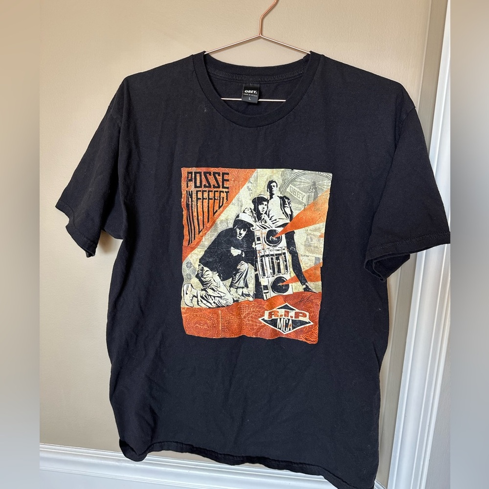 Obey Tee